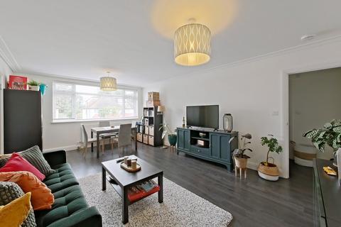 2 bedroom flat for sale, Longlands Court, Sidcup DA15