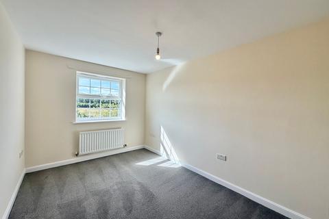 2 bedroom flat to rent, Halberdier Way, Rothwell, NN14