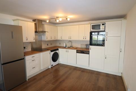 3 bedroom apartment to rent, Stock Road, Billericay, CM12