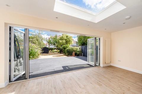 4 bedroom semi-detached house for sale, Long Lane, Bexleyheath, DA7