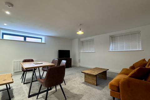 2 bedroom flat to rent, Trinity Street, HALSTEAD