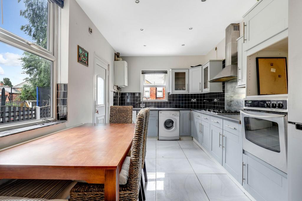 House in Nottingham - View 4