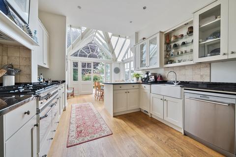 5 bedroom terraced house to rent, Elms Avenue London N10