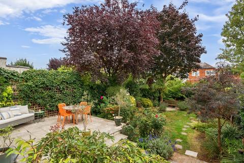 5 bedroom terraced house to rent, Elms Avenue London N10