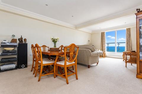 3 bedroom flat for sale, Palm Bay Avenue, Margate, Kent, CT9
