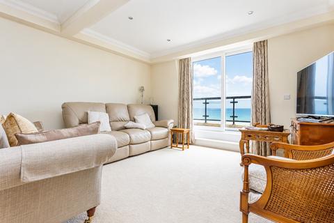 3 bedroom flat for sale, Palm Bay Avenue, Margate, Kent, CT9