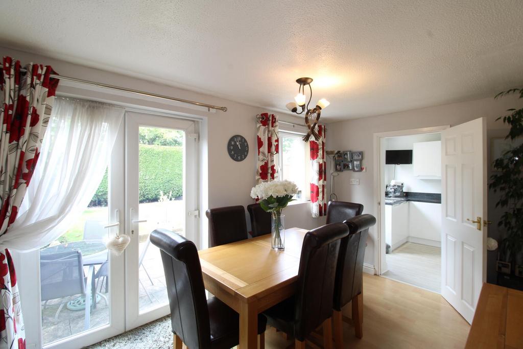 House in Newcastle Upon Tyne - View 4