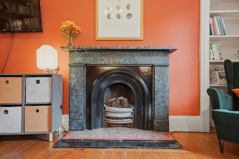 2 bedroom ground floor flat for sale, 22/1 Spey Terrace, Leith, Edinburgh, EH7 4PL