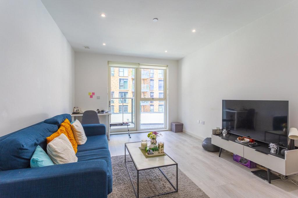 Apartment in Hounslow - More