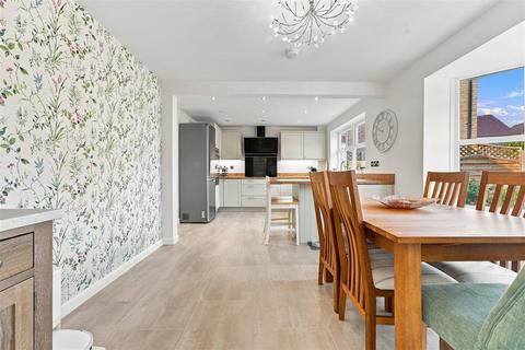 4 bedroom detached house for sale, Dryleaze, Bristol BS37