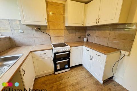 2 bedroom house to rent, Second Avenue, SUDBURY