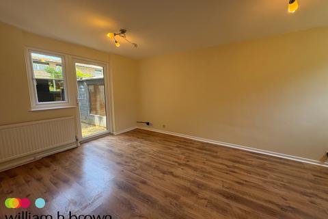 2 bedroom house to rent, Second Avenue, SUDBURY