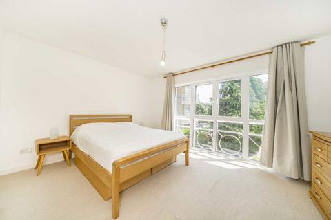 3 bedroom terraced house for sale, Eleanor Close, London SE16