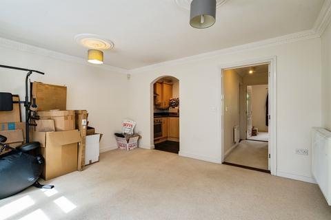 2 bedroom ground floor flat for sale, Tolye Road, Norwich