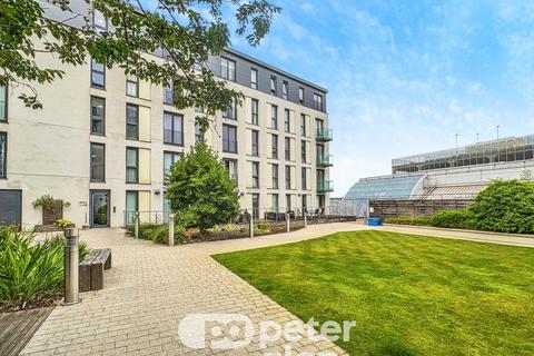 2 bedroom apartment to rent, The Hayes, Cardiff, CF10