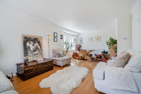 3 bedroom flat to rent, Fairmile Henley On Thames RG9