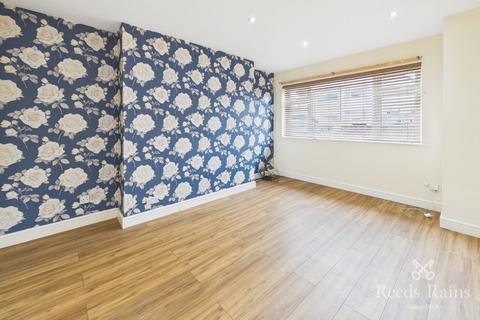 3 bedroom semi-detached house for sale, Holland Park Drive, Denbighshire LL18