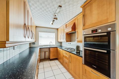 4 bedroom detached bungalow for sale, Arkell Avenue, Carterton