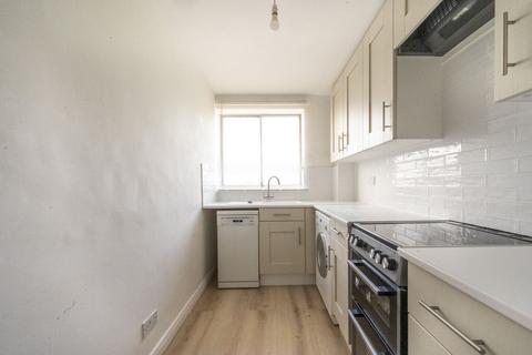 2 bedroom flat for sale, Tenbury Close, Forest Gate, London, E7
