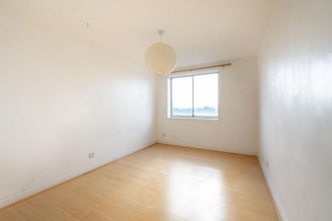 2 bedroom flat for sale, Tenbury Close, Forest Gate, London, E7