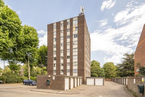 2 bedroom flat for sale, Tenbury Close, Forest Gate, London, E7