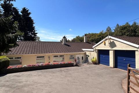 5 bedroom detached bungalow for sale, Lye Hole Lane, Redhill