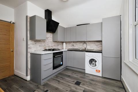 1 bedroom flat for sale, Belmore Road, Eastbourne