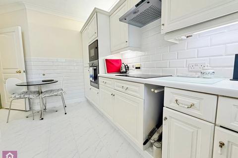 undefined, Dunham Road, Altrincham, Greater Manchester, WA14