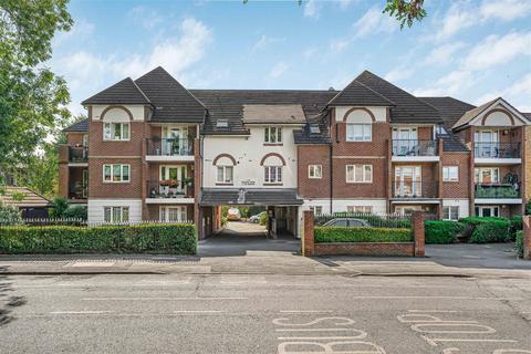 2 bedroom ground floor flat for sale, Pineview Court, North Chingford