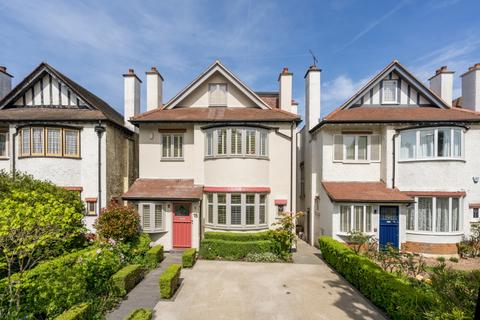 5 bedroom house to rent, Vallance Road London N22