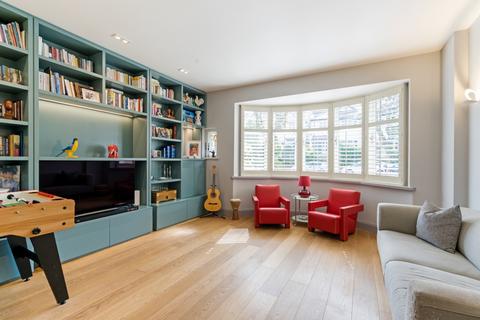 5 bedroom house to rent, Vallance Road London N22
