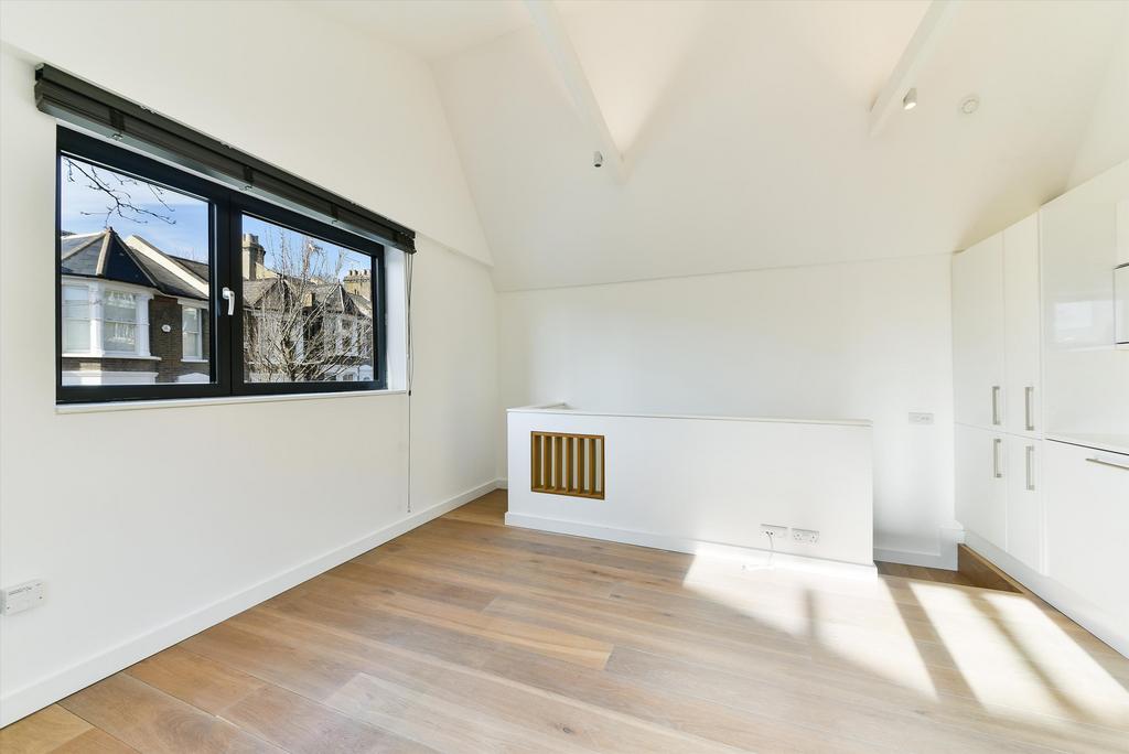 House in London - View 4
