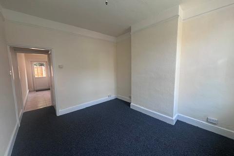 3 bedroom terraced house to rent, Park Street, Kidderminster, DY11
