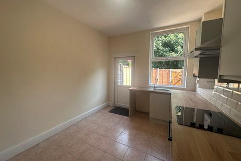3 bedroom terraced house to rent, Park Street, Kidderminster, DY11