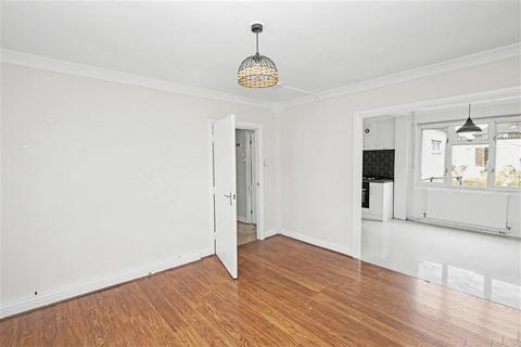 4 bedroom end of terrace house for sale, Easton Gardens, BOREHAMWOOD