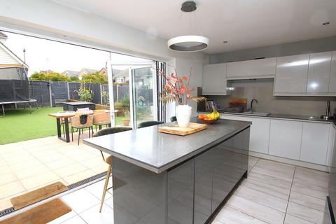 4 bedroom detached house for sale, Ringwood Road, Lower Parkstone , POOLE, BH14