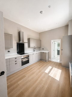 4 bedroom cottage to rent, Howarth Street, Sunderland, Tyne And Wear
