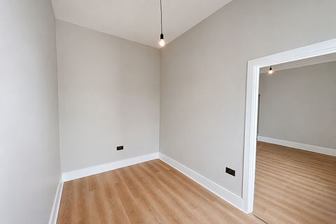 4 bedroom cottage to rent, Howarth Street, Sunderland, Tyne And Wear