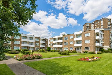 2 bedroom apartment for sale, The Esplanade, Frinton-on-Sea CO13