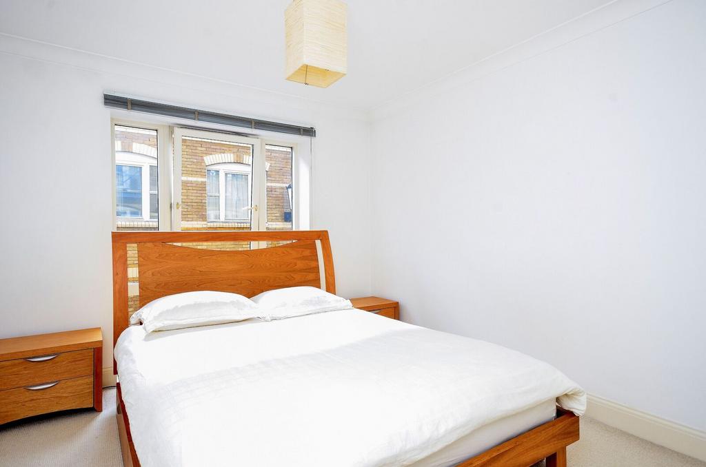 Apartment in London - More