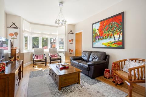 4 bedroom detached house to rent, Green Lane Windsor SL4