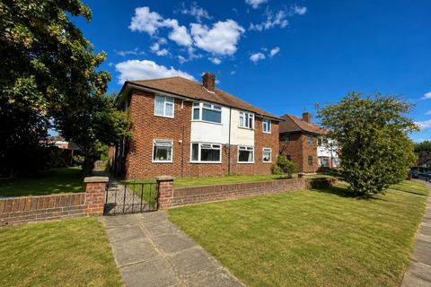 2 bedroom maisonette for sale, Bridge Road, Greater London TW7