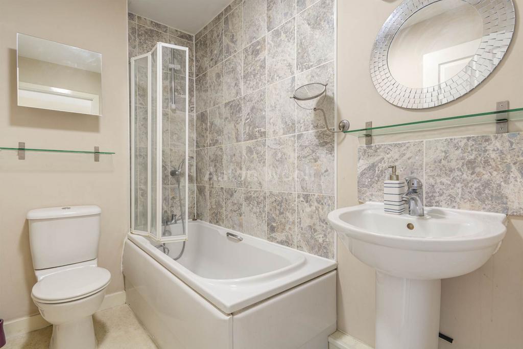 House in Nottingham - View 4