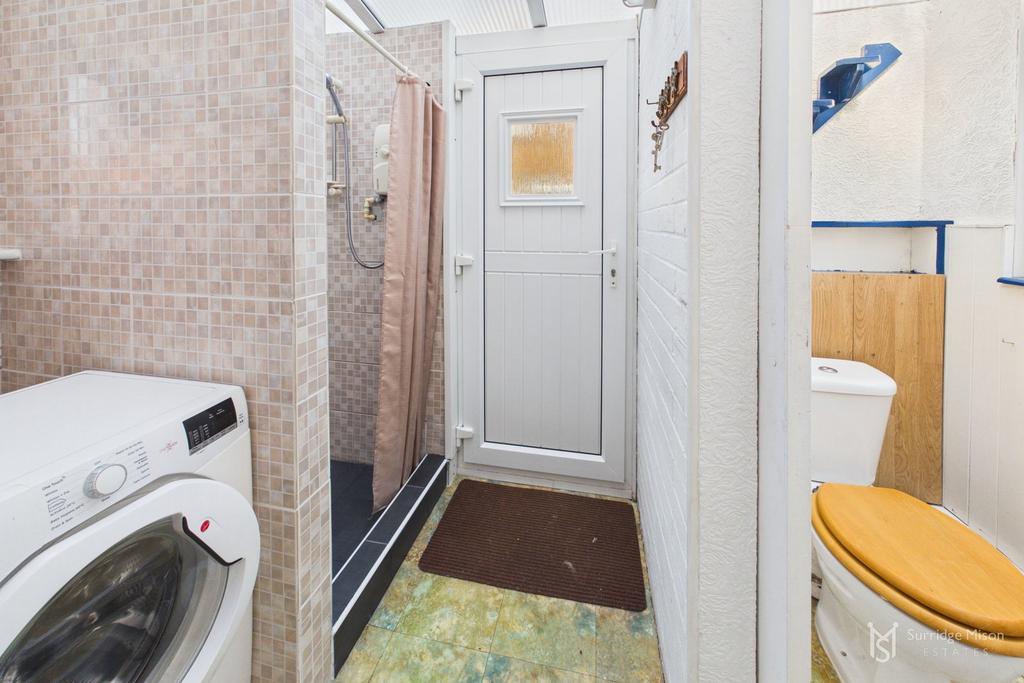Utility room, utility