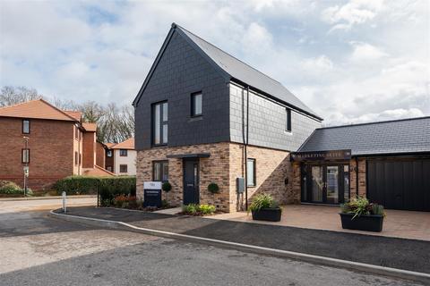3 bedroom link detached house for sale, Deanfield Square, Slough, Berkshire
