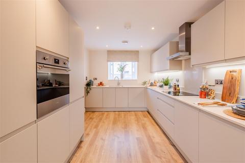 3 bedroom link detached house for sale, Deanfield Square, Slough, Berkshire