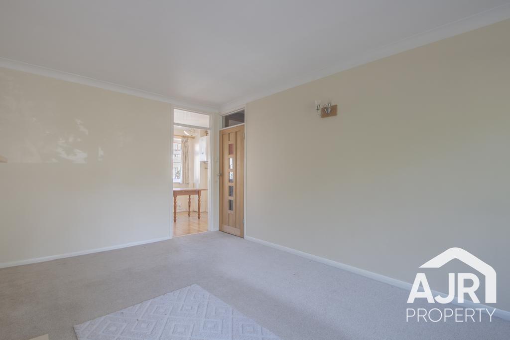 Apartment in Dartford - View 3