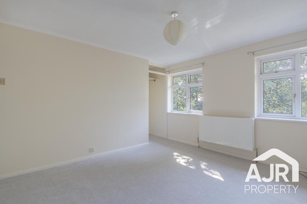 Apartment in Dartford - More