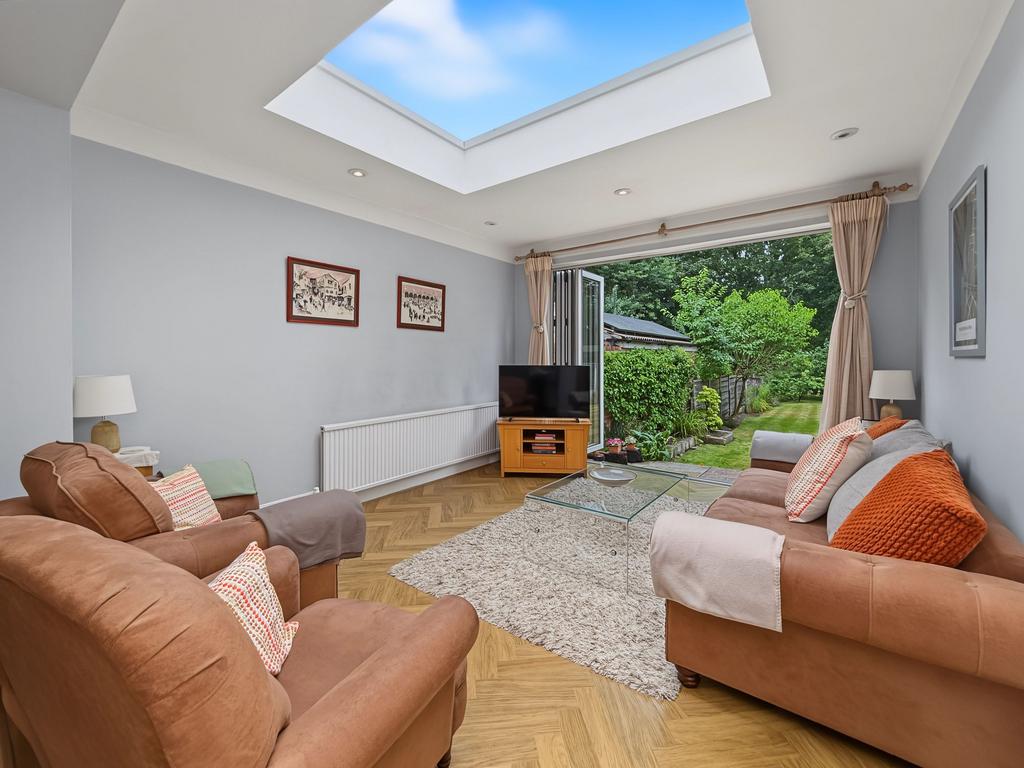 House in Salford, Broughton Park - View 3