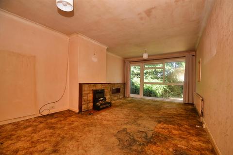 3 bedroom semi-detached bungalow for sale, SEAVIEW